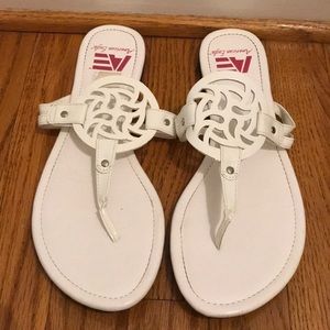 American Eagle By Payless Shoes - Adorable Summer Flats! Size 10 SFH American Eagle By Payless Shoes - Adorable Summer Flats! Size 10 SFH